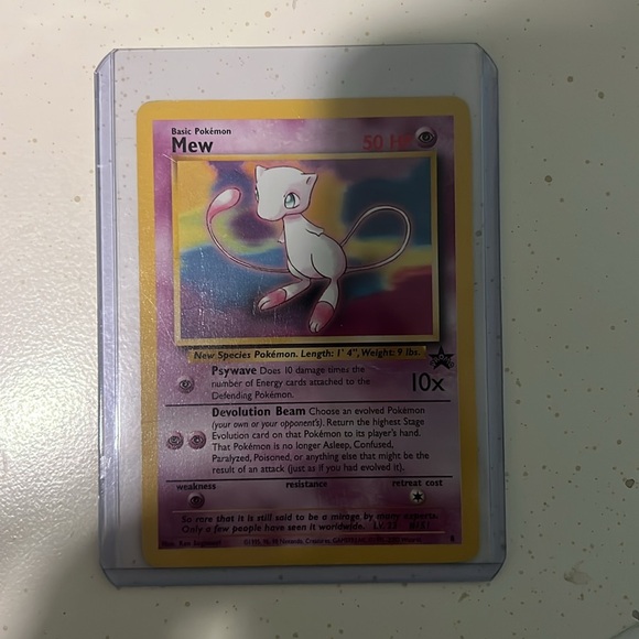 pokemon mew rare card - V 060/159 - Crown Zenith proof acrylic case and featuring a striking image of the captivating character Mew ex